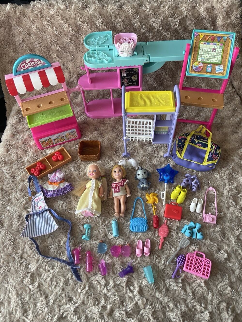 Barbie Kelly & Chelsea With Furniture Accessories Florist School Dr Food Stand